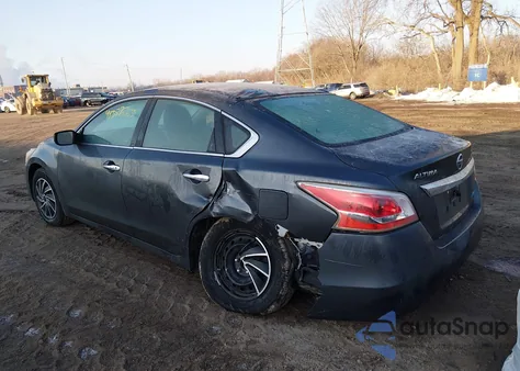 2013 Nissan Altima 2.5 S z USA, uszkodzony, nr VIN 1N4AL3AP7DN486359